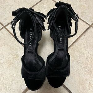Gianni Bini Black Heeled Elegance